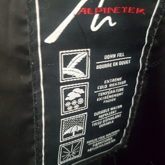 Women's Down- Filled Parka. Size Medium. - Picture 2 of 4